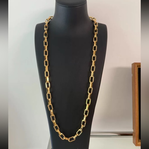 Nina Ricci Chain Necklace - Picture 2 of 7